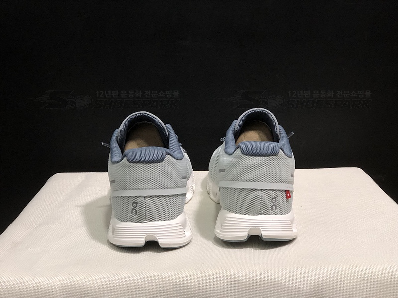 bb7005a0.jpg