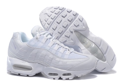 나이키 에어맥스 95 빅 버블 Nike Air Max 95 OG “Triple White”  HM8755-100