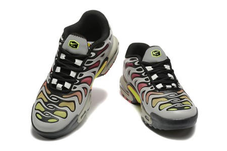 나이키 에어 맥스 플러스 드리프트  NIKE AIR MAX PLUS DRIFT  NK26402-36
