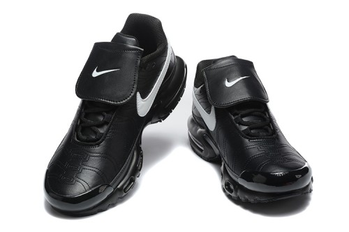 나이키 에어 맥스 플러스 티엔피오  Nike Air Max Plus TNPO   NK26403-49 남/여