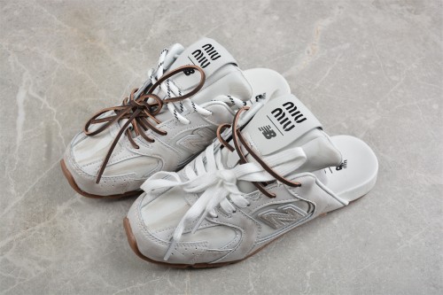 뉴발란스 New Balance x miu miu  530SL Mule 