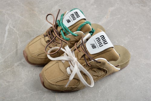 뉴발란스 New Balance x miu miu  530SL Mule 