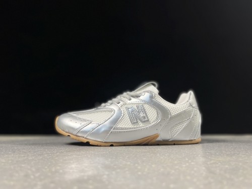 뉴발란스 New Balance x miu miu  530SL - 0 2024 남/여