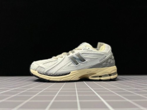 뉴발란스 New Balance M1906RP 남/여