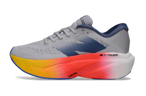 뉴발란스 New Balance FuelCell SC Trainer v3  260424-43