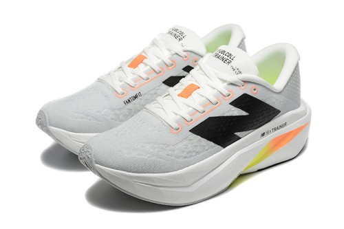 뉴발란스 New Balance FuelCell SC Trainer v3  260424-53