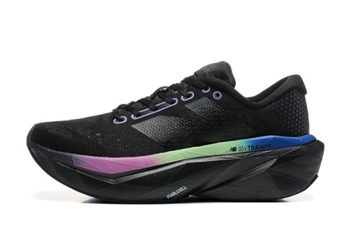 뉴발란스 New Balance FuelCell SC Trainer v3  260424-58