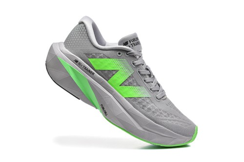 뉴발란스 New Balance FuelCell SC Trainer v3  260424-61