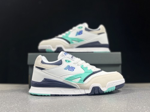 뉴발란스 NEW BALANCE UN770OZW 남/여