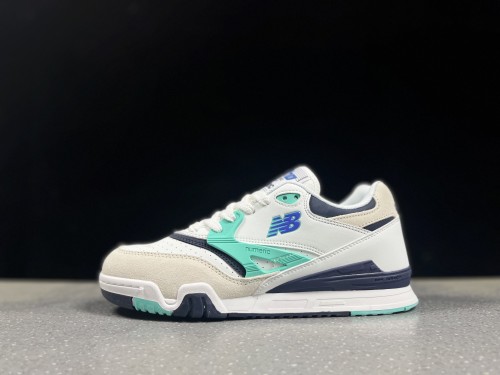뉴발란스 NEW BALANCE UN770OZW 남/여