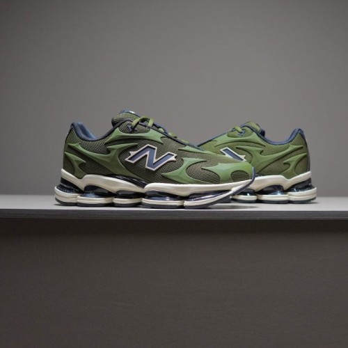 뉴발란스 2000 앱졸브 New Balance 2000 Abzorb  U2000UW-4
