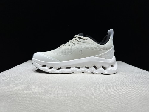 로에베 x 온 러닝 클라우드틸트 2.0  Loewe x On Running Cloudtilt 2.0  ON26519-17 남/여