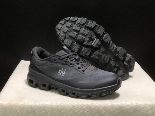 로에베 x 온 러닝 클라우드벤쳐 2   Loewe x On Running Cloudventure 2  ON26519-30 남/여