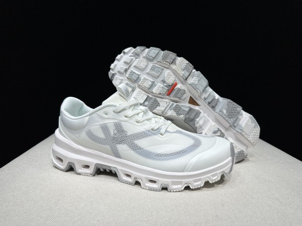 로에베 x 온 러닝 클라우드벤쳐 2   Loewe x On Running Cloudventure 2  ON26519-45 남/여