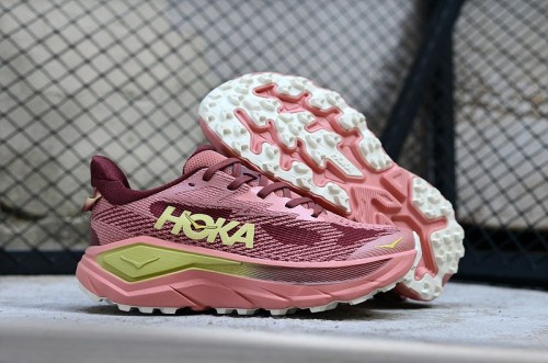 호카 챌린저 8  Hoka Challenger 8   HK2600610-3 여