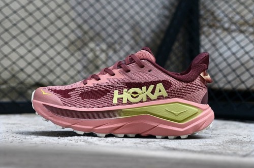 호카 챌린저 8  Hoka Challenger 8   HK2600610-3 여