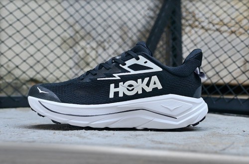 호카 챌린저 8  Hoka Challenger 8   HK2600610-5 남/여