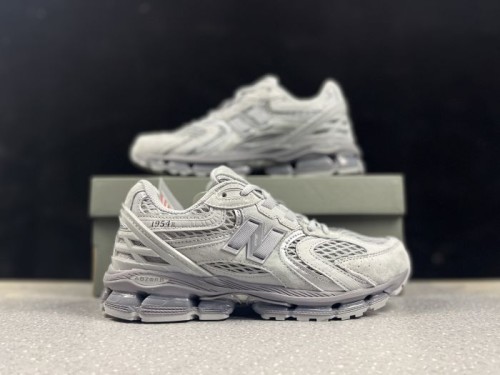 뉴발란스 NEW BALANCE  U195438R 남/여