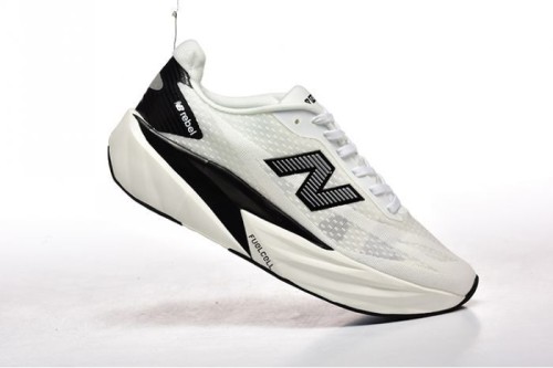 뉴발란스 퓨어셀 레벨 v5  New Balance FuelCell Rebel v5  NB26623-11 남/여