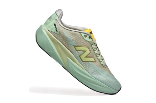 뉴발란스 퓨어셀 레벨 v5  New Balance FuelCell Rebel v5  NB26623-17 남/여
