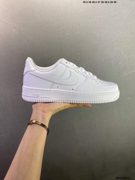 나이키 에어포스 1 Nike Air Force 1 LOW
