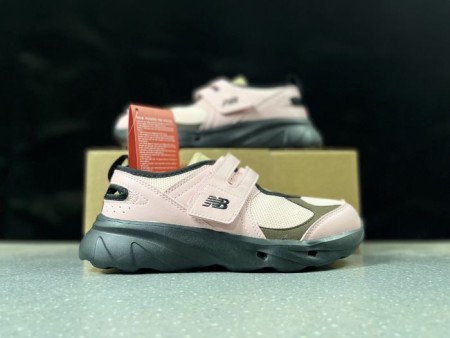 뉴발란스 브리즈 SD2202 New Balance Breeze SD2202PI2_우먼스