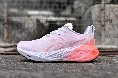 아식스 노바블라스트 4  Asics Novablast 4  AC26062902  남/여
