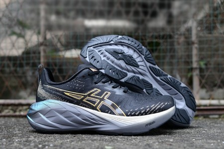 아식스 노바블라스트 4  Asics Novablast 4  AC26062909 남/여