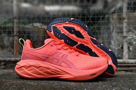 아식스 노바블라스트 4  Asics Novablast 4  AC26062913 남/여