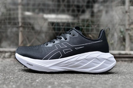 아식스 노바블라스트 4  Asics Novablast 4  AC26062915 남/여