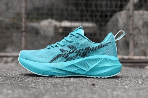 아식스 노바블라스트 5  Asics Novablast 5 AC26062921 남/여