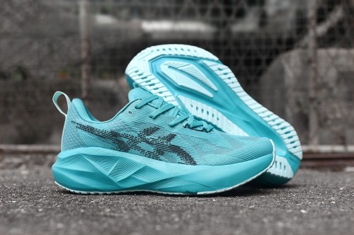 아식스 노바블라스트 5  Asics Novablast 5 AC26062921 남/여