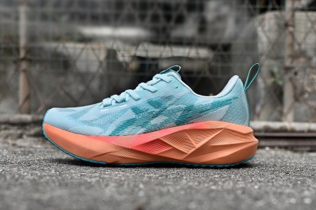 아식스 노바블라스트 5  Asics Novablast 5 AC26062922 남/여