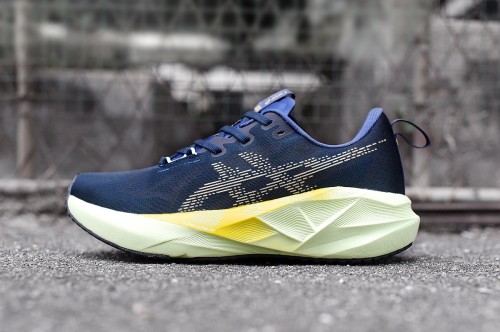 아식스 노바블라스트 5  Asics Novablast 5 AC26062926 남/여