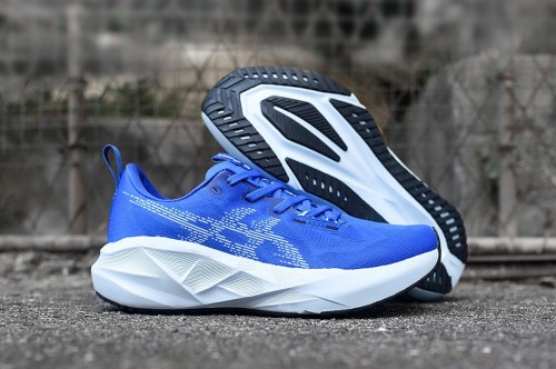 아식스 노바블라스트 5  Asics Novablast 5 AC26062927 남/여