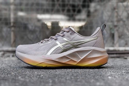 아식스 노바블라스트 5  Asics Novablast 5 AC26062928 남/여