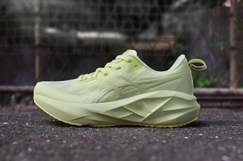 아식스 노바블라스트 5  Asics Novablast 5 AC26062930 남/여