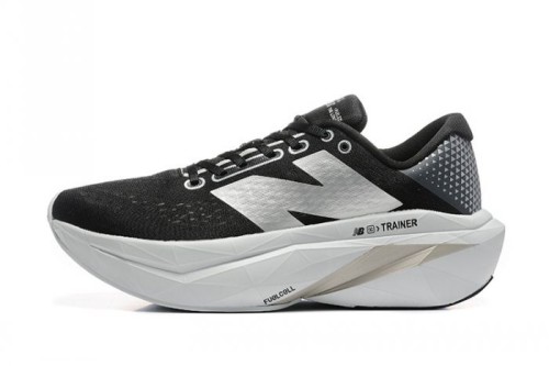 뉴발란스 퓨어셀 SC 트레이너 v3  New Balance Fuelcell SC Trainer v3  MFCPZSE-10