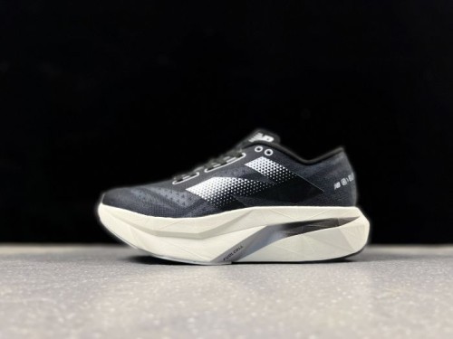 뉴발란스 퓨어셀 레벨 v4  New Balance Fuelcell Rebel v4  MFCPZSD 남/여