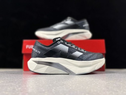 뉴발란스 퓨어셀 레벨 v4  New Balance Fuelcell Rebel v4  MFCPZSD 남/여