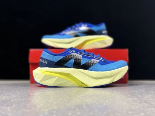 뉴발란스 퓨어셀 레벨 v4  New Balance Fuelcell Rebel v4  MFCPZST  남/여