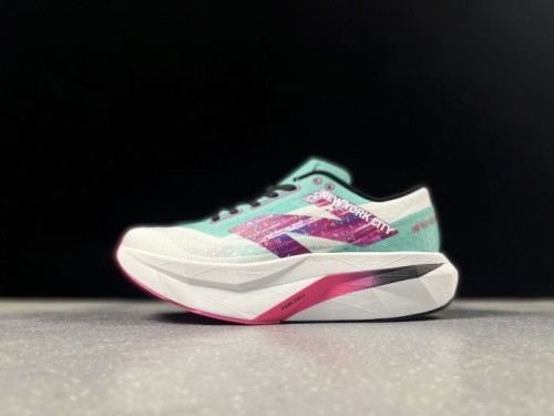 뉴발란스 퓨어셀 레벨 v4  New Balance Fuelcell Rebel v4  MRCELLA44  남/여