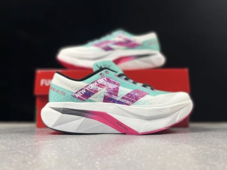 뉴발란스 퓨어셀 레벨 v4  New Balance Fuelcell Rebel v4  MRCELLA44  남/여