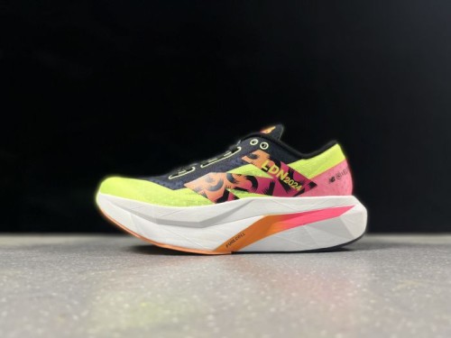 뉴발란스 퓨어셀 레벨 v4  New Balance Fuelcell Rebel v4  MRCELLJ4  남/여