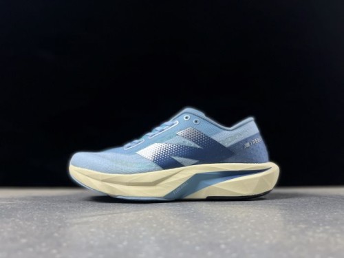 뉴발란스 퓨어셀 레벨 v4  New Balance Fuelcell Rebel v4  MFCXLS4  남/여