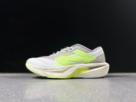 뉴발란스 퓨어셀 레벨 v4  New Balance Fuelcell Rebel v4  MFCXSB4 남/여