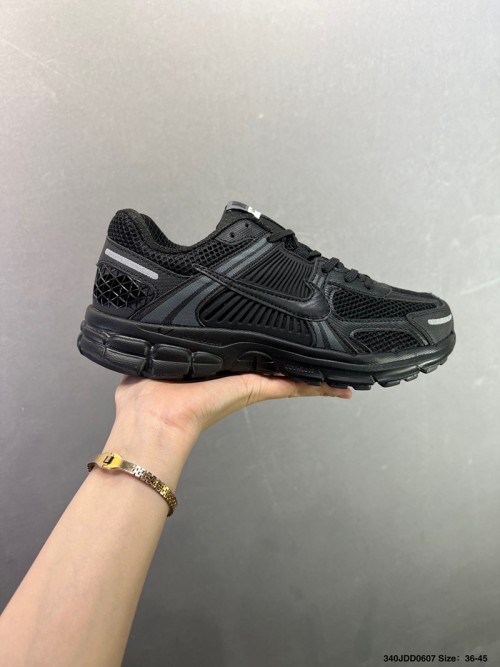나이키 줌 보메로 5 Nike Zoom Vomero 5 BV1358-002 남/여