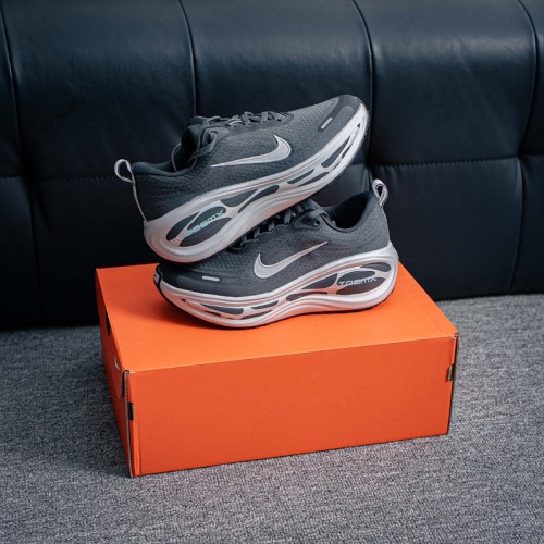 나이키 줌 보메로 플러스 Nike Zoom Vomero Plus IM6011-060 남/여