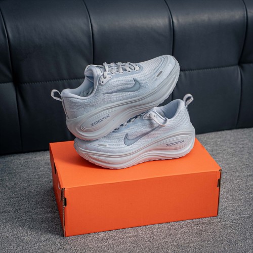 나이키 줌 보메로 플러스 Nike Zoom Vomero Plus HV8150-004 남/여