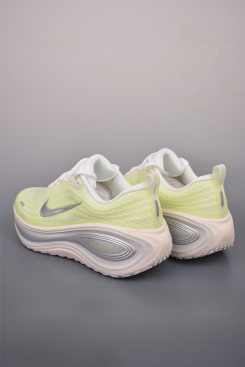 나이키 줌 보메로 플러스 Nike Zoom Vomero Plus HV8154-103 우먼스